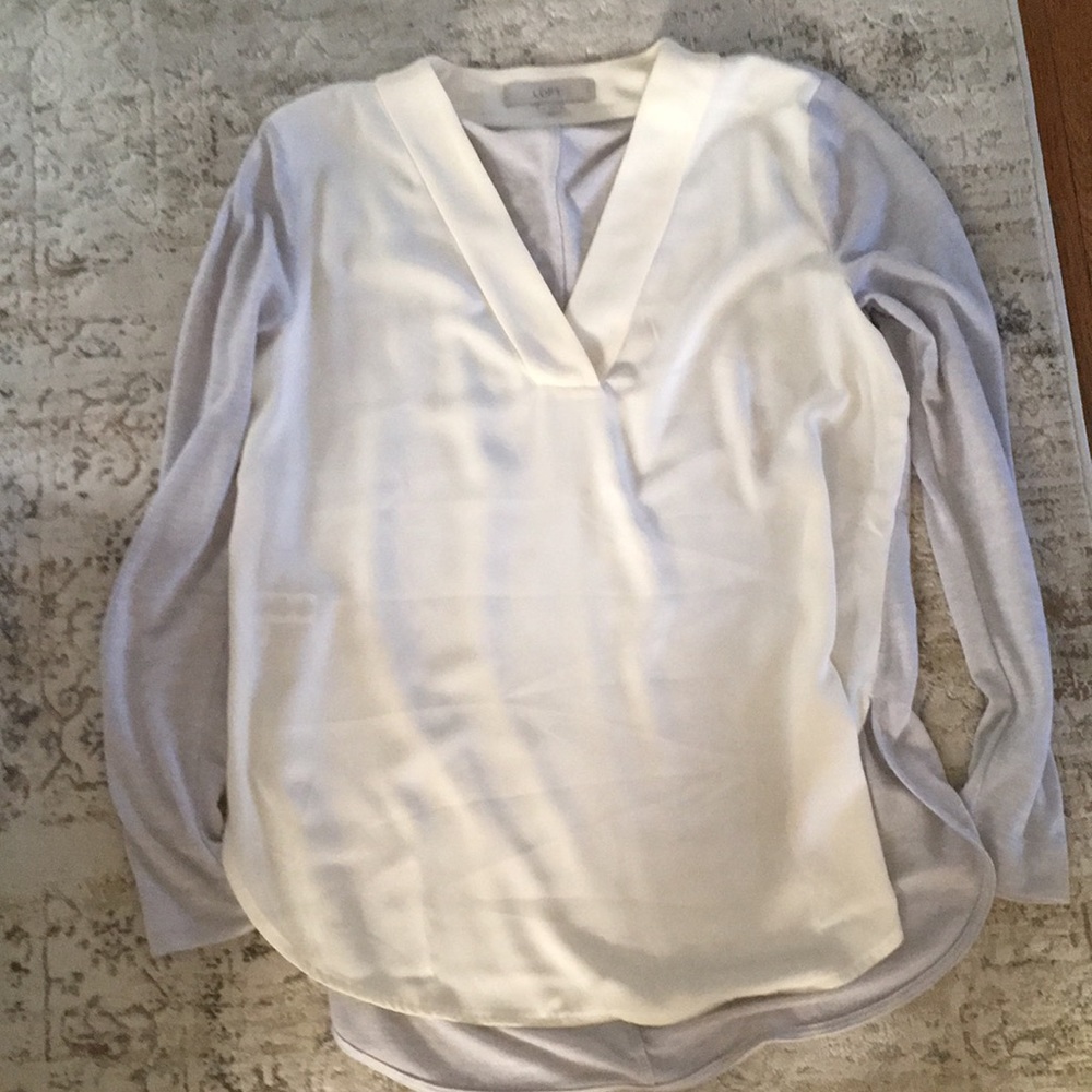 Grey and white top - Picture 1 of 1